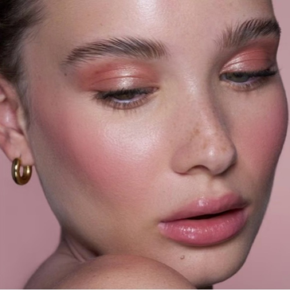 Natasha Denonas HY-PER NATURAL FACE PALETTE
NO MAKEUP MAKEUP EYE/CHEEK ESSENTIAL - Picture 4 of 11